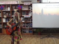 В Анапе презентовала клип московская вокалистка Марина Губанова