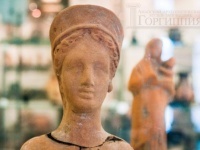 В археологическом музее Анапы откроется выставка к 8 Марта!