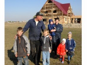 В Анапском районе продолжают выделять земельные участки молодым семьям