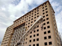 В Анапе начали сносить 12-этажный дом!