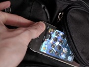 Мать украла Iphone 7 у своего сына